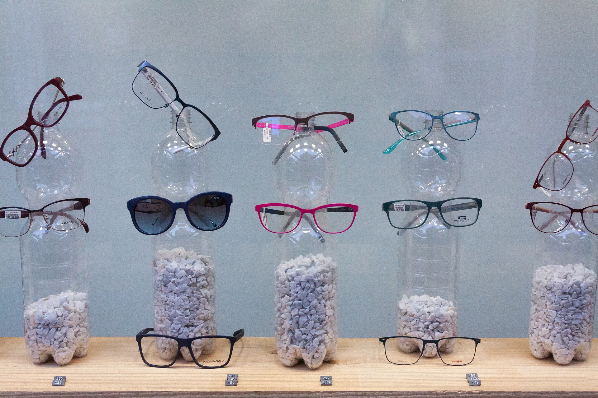 Winning Window Displays Optical California